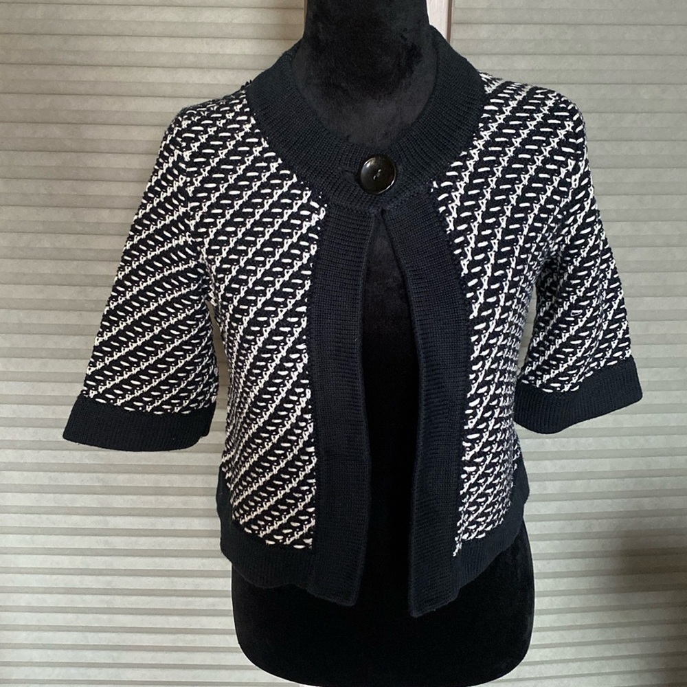 Banana Republic cardigan shrug. Size.‎ XS.